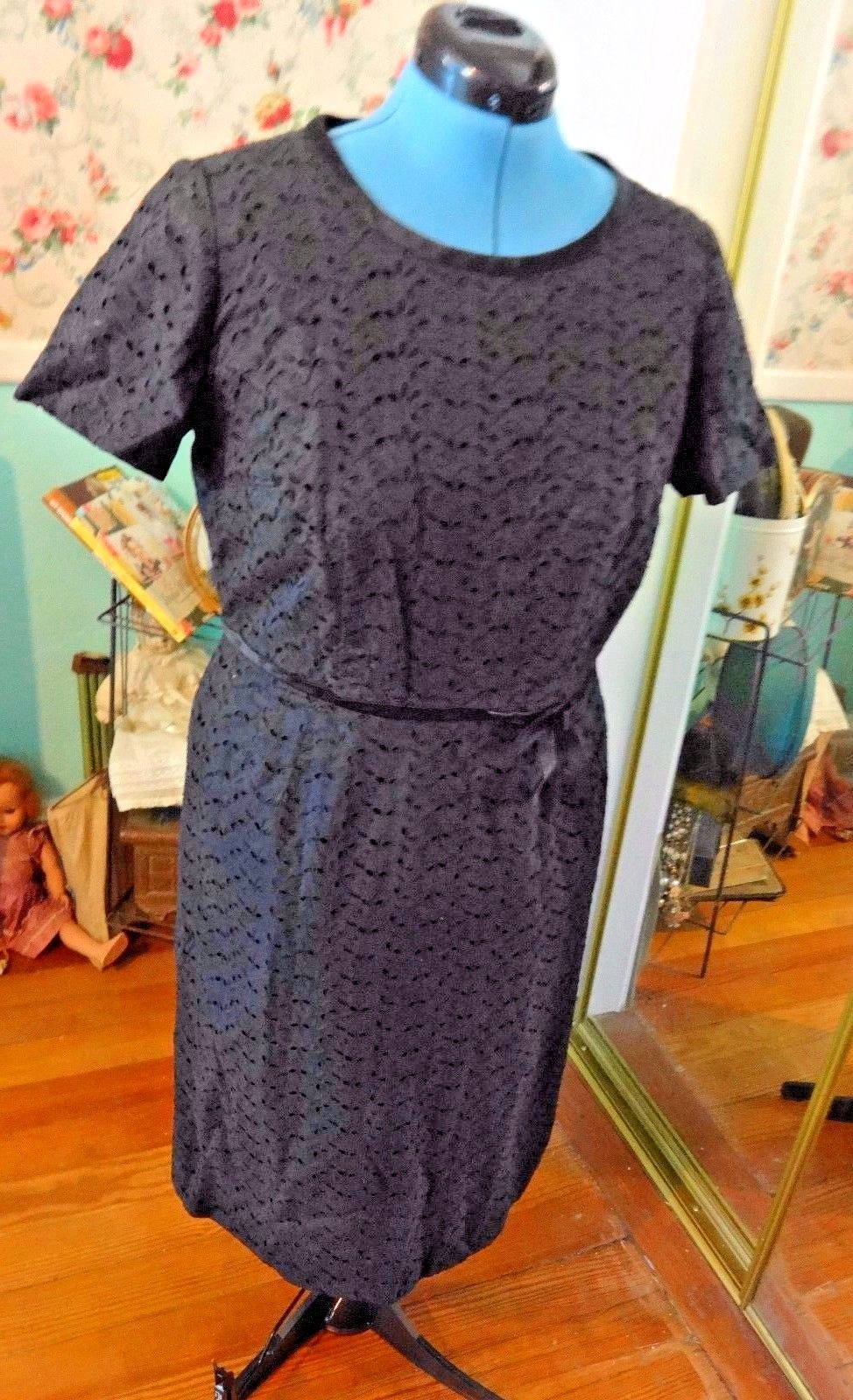 VINTAGE 1950’s BLACK EYELET SATIN LINED DRESS BUST 40 INCHES