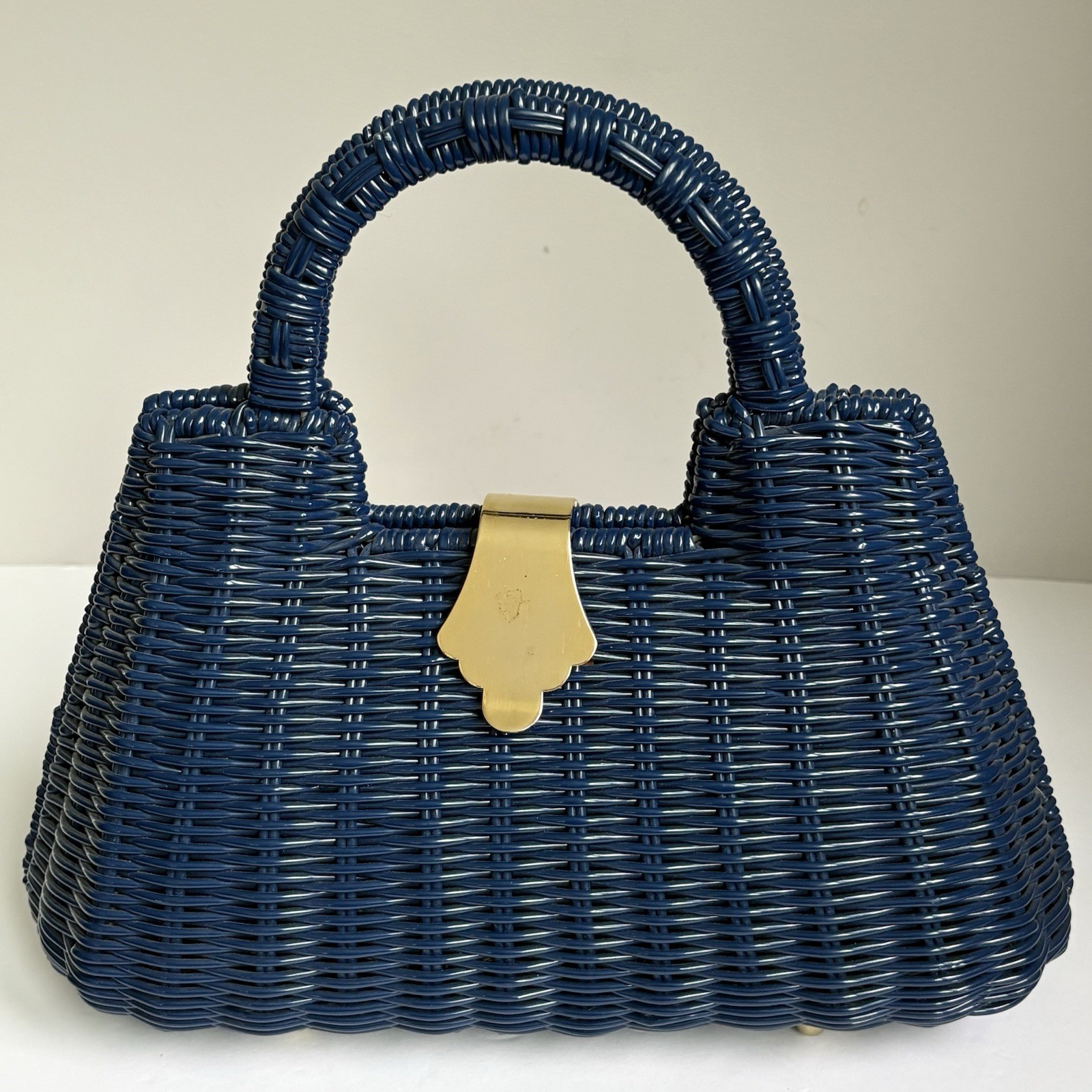 Chic Vintage 1970’s Nautical Navy Blue Wicker Purse Handbag