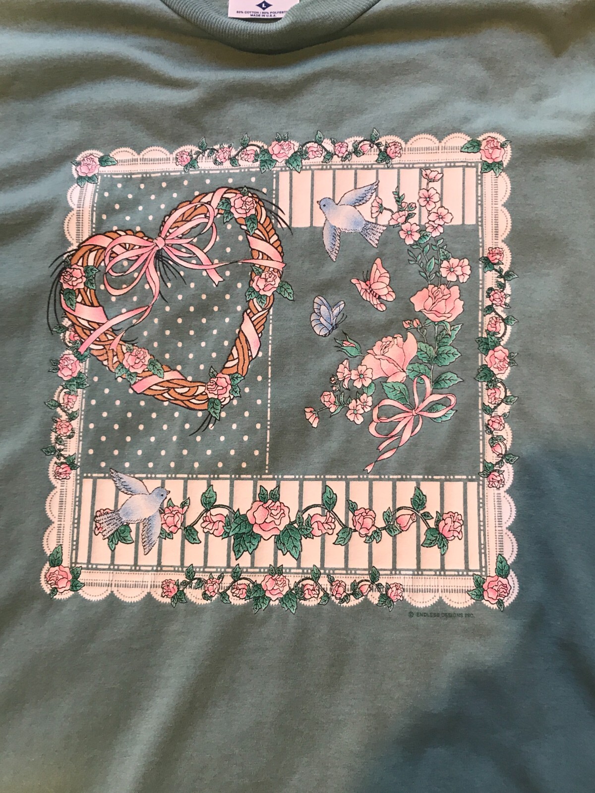 Vintage Women’s JERZEES t-shirt Large Birds/Butterflies/Roses Nature Made in USA