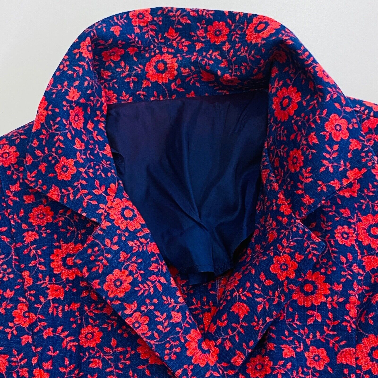 Vintage 1970s blue red floral jacket XS cotton linen purple long sleeve top