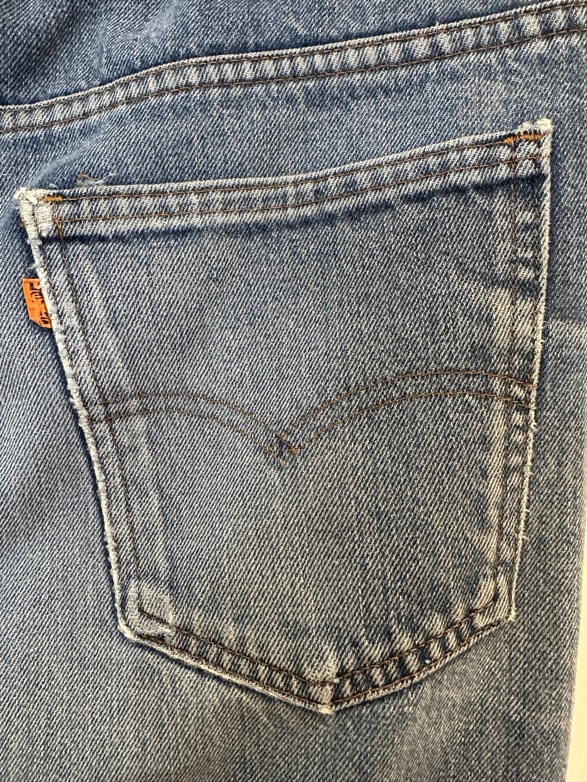 VINTAGE 1970s LEVI’S 517 ORANGE TAB BOOTCUT JEANS MADE IN USA TALON – W35 x L34