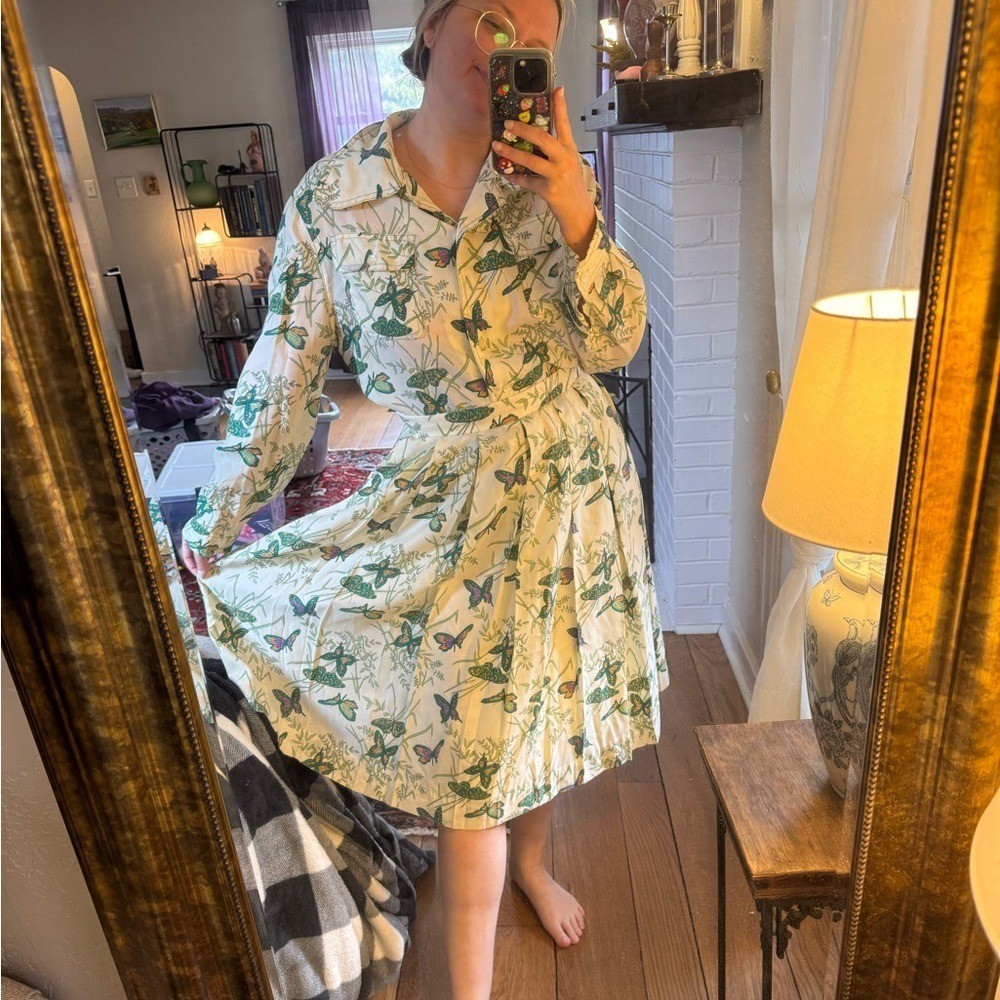 Vintage 2 Piece Butterfly Print Skirt Blouse Dress Button Up Size 6 Novelty
