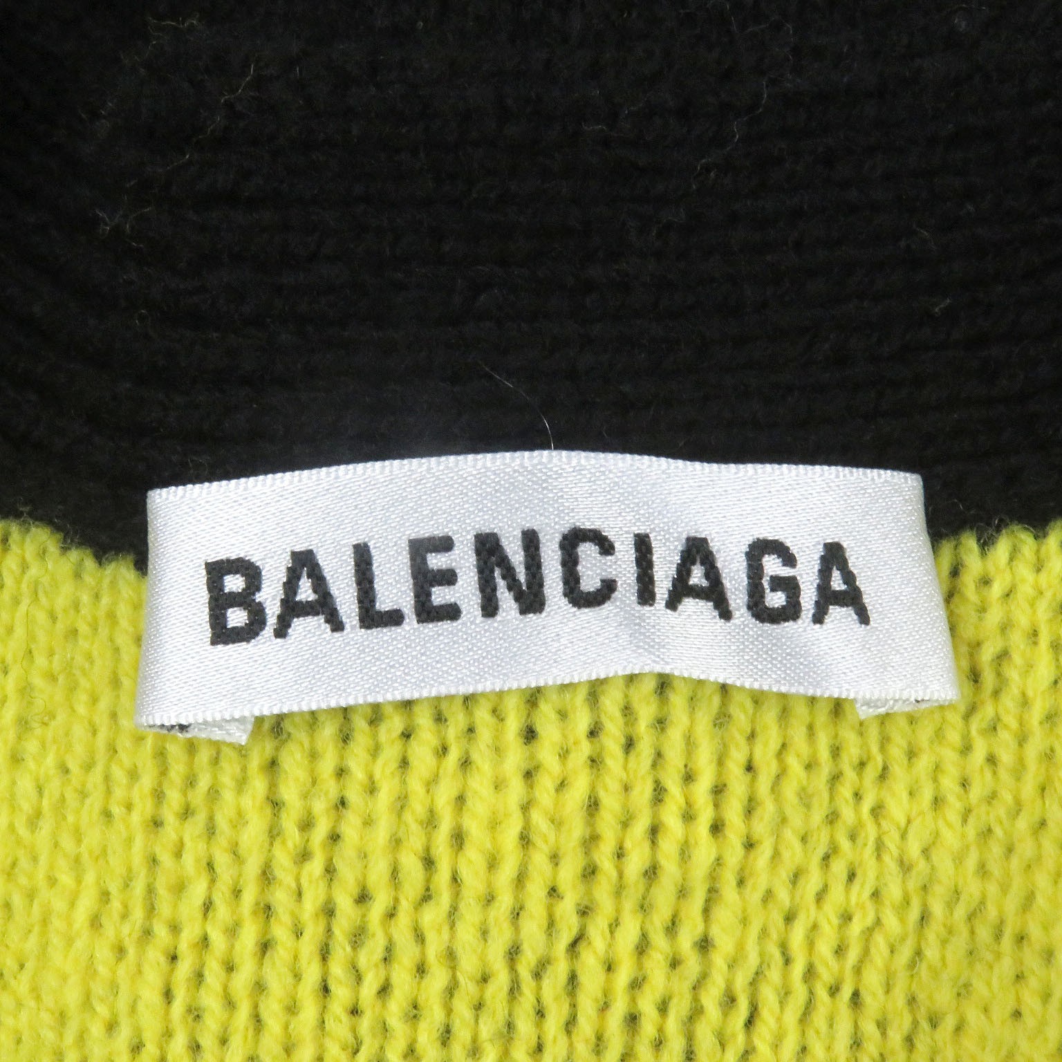 Balenciaga Jacquard logo wool cardigan – DUTY FREE