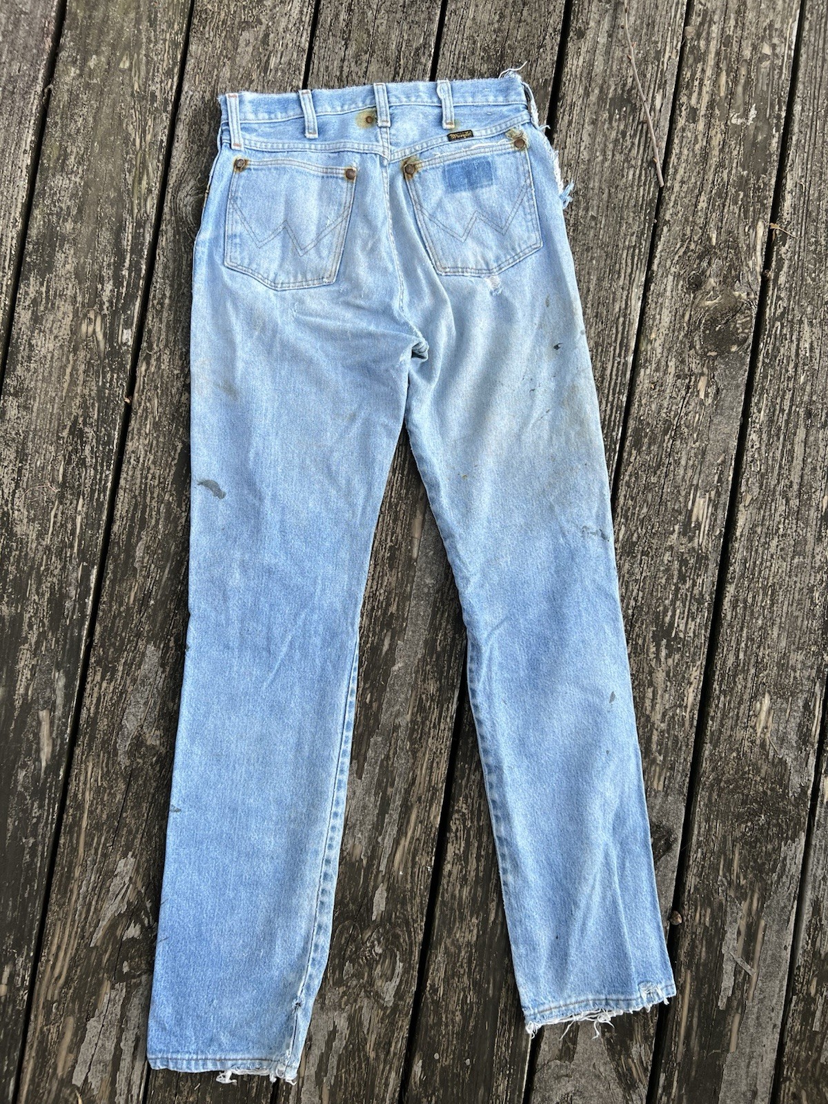 Vintage USA Wrangler 31×36 Jeans Distressed Faded Paint Grunge Workwear