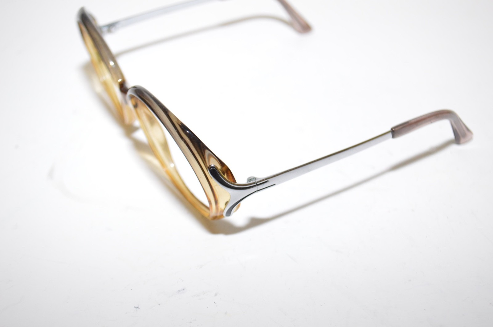 Vintage OPTYL Viennaline 1072 20 Eyeglasses frames 52[]13-120MM Austria
