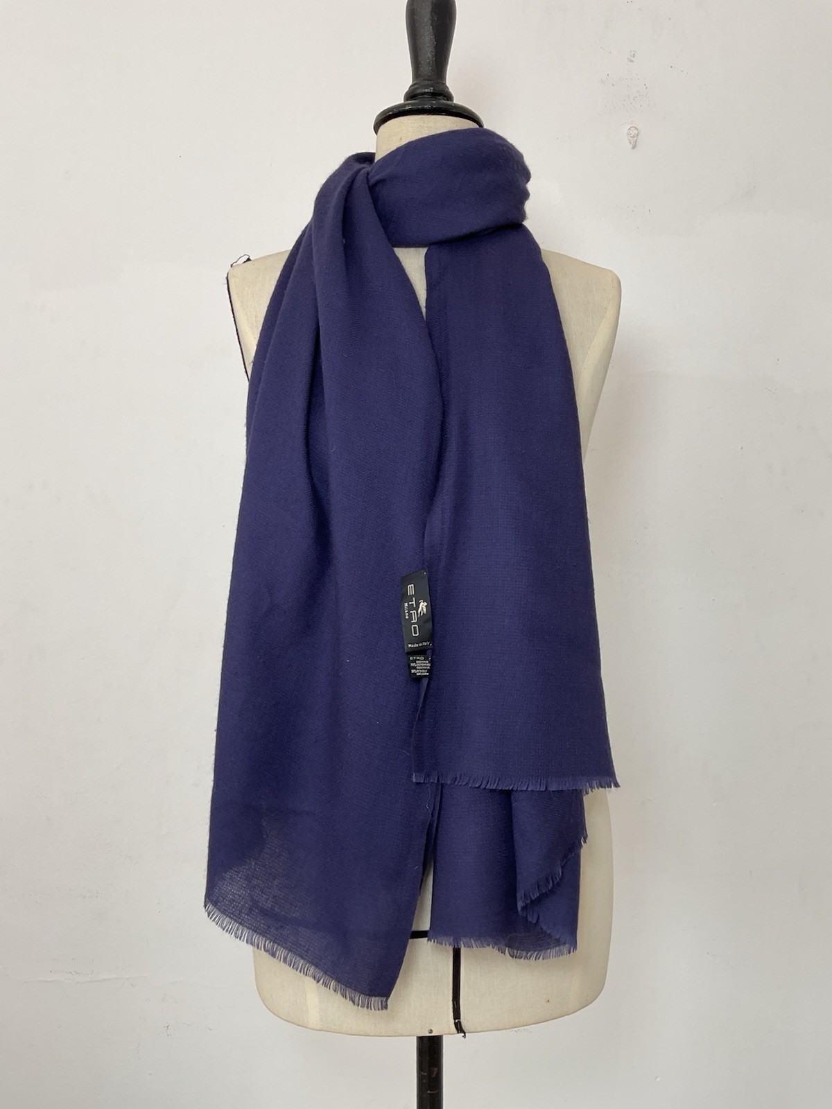 INTREND unisex Double Faced Scarf In Navy Blue & Gray 79″/23″ IN EXCELLENT COND