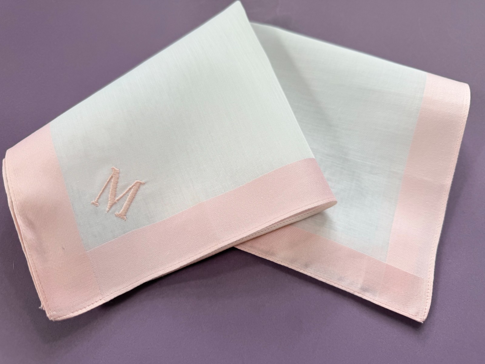 VINTAGE HANKY MONOGRAM INITIAL M IN PINK ON FINE WHITE COTTON NWOT MAN OR WOMAN