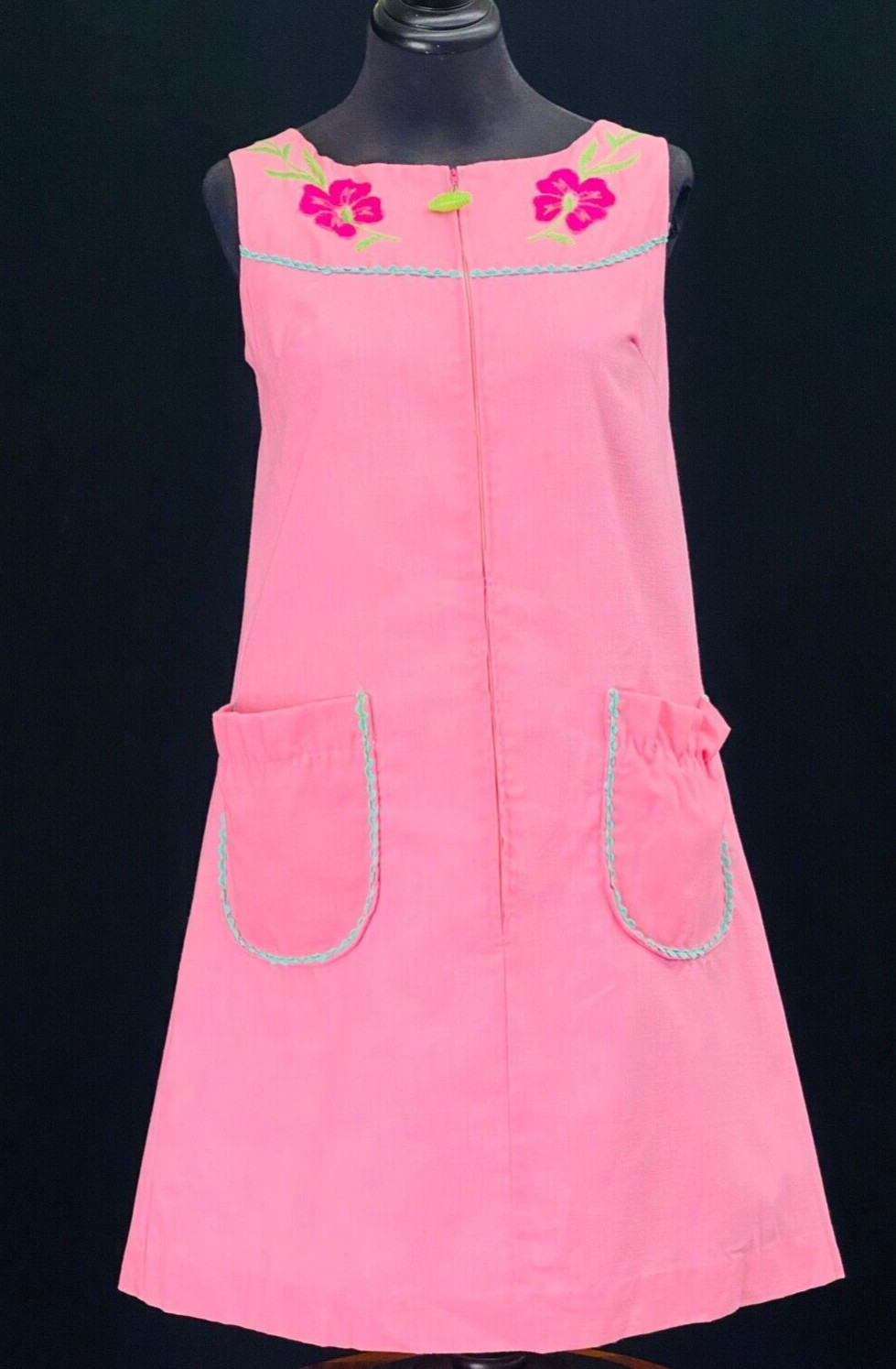 Vintage 1970s pink sleeveless dress, cotton lounge floral embroidered summer M
