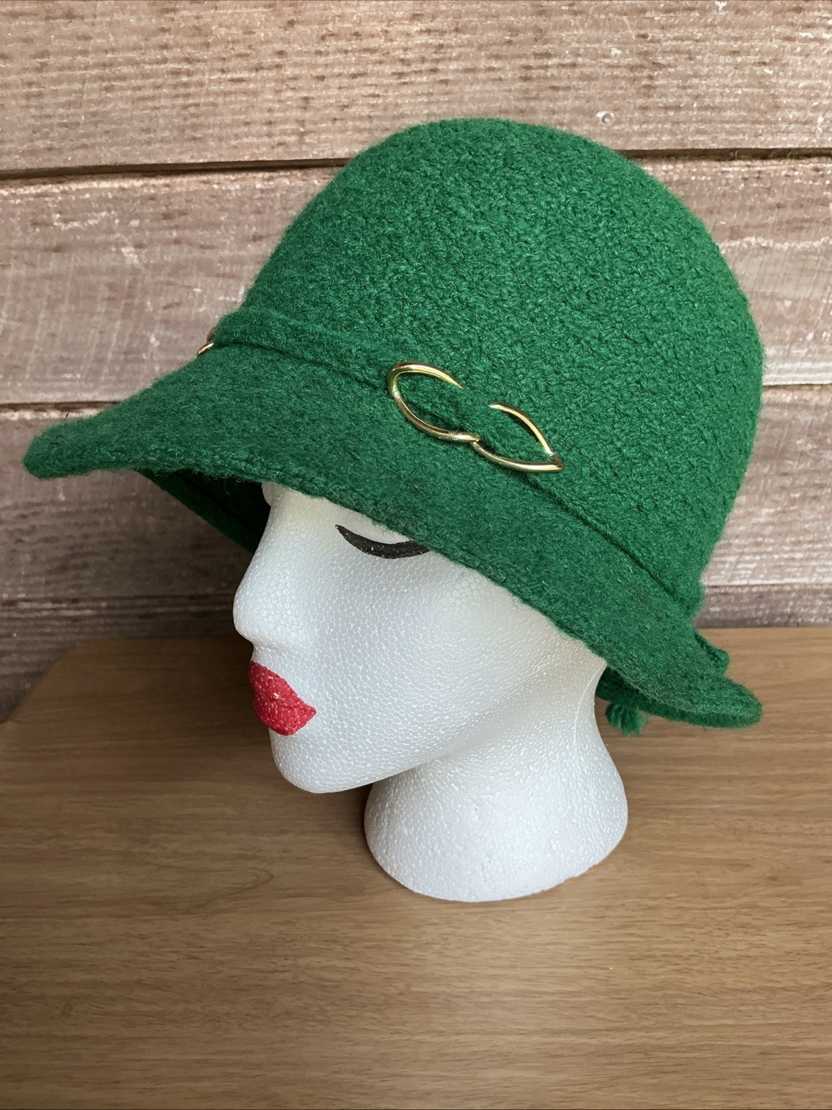 Vintage Cloche Hat Everitt Medium 22 inches Green with Gold Tone Accents