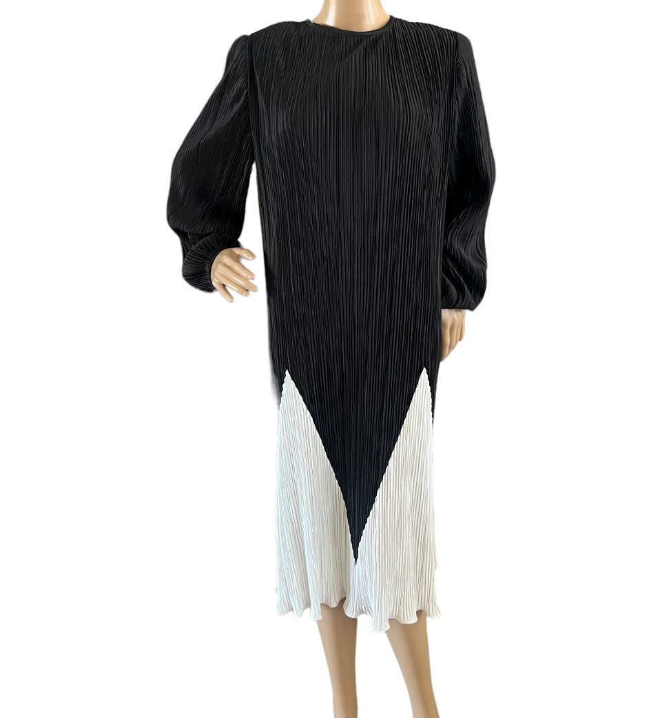 Vintage Hal Ferman Flowy Pleated Dress Art Deco Black/White Long Sleeve Size 12