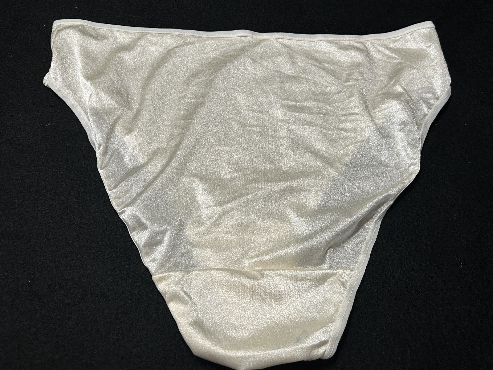 Vtg CACIQUE Second Skin Satin Glossy Hi-Cut 18/20 Ivory Shimmer Panties #194