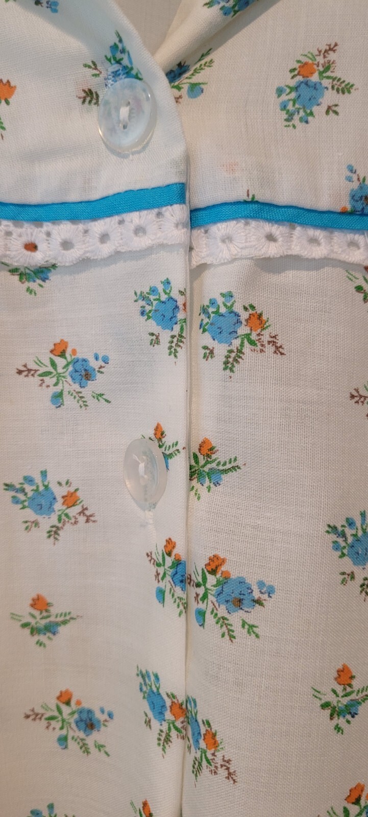 Vintage Polyester And Baumwolle Flowered House Coat
