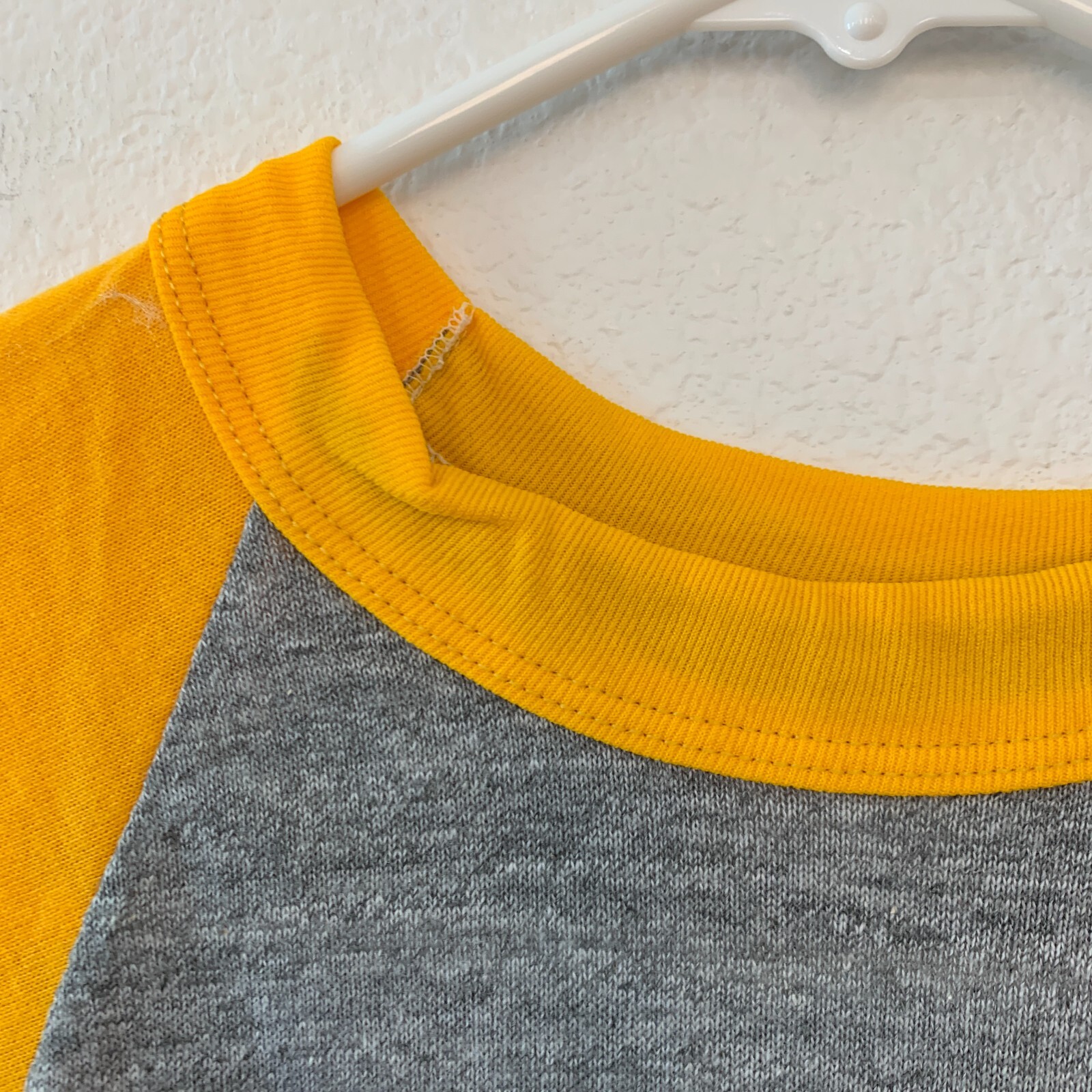 Vintage 70s Deadstock Sportswear Gold Gray Raglan Single Stitch Blank Tee Sm B