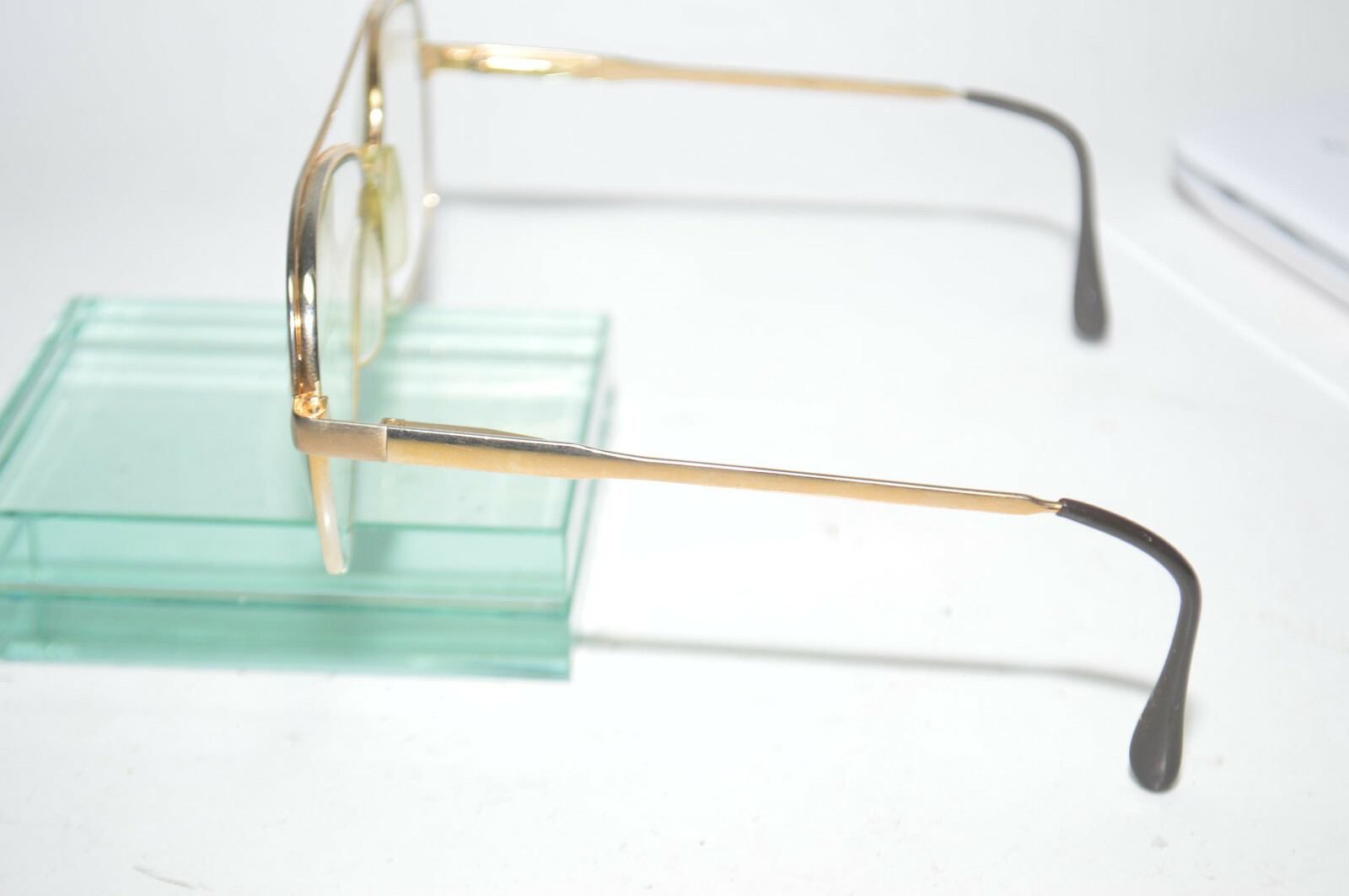 VINTAGE GALLERY FLEX 2 SUNGLASS/EYEGLASS FRAMES 56[]20-145MM GOLD TONE