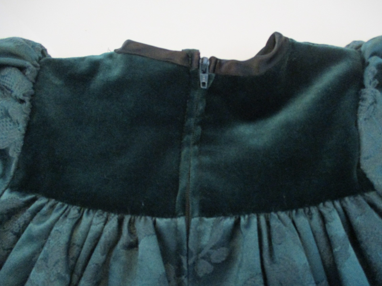 Vtg GOOD LAD Dress 18 mos Forest Green Fancy Lace Hem S/S Velvet Bodice Bows