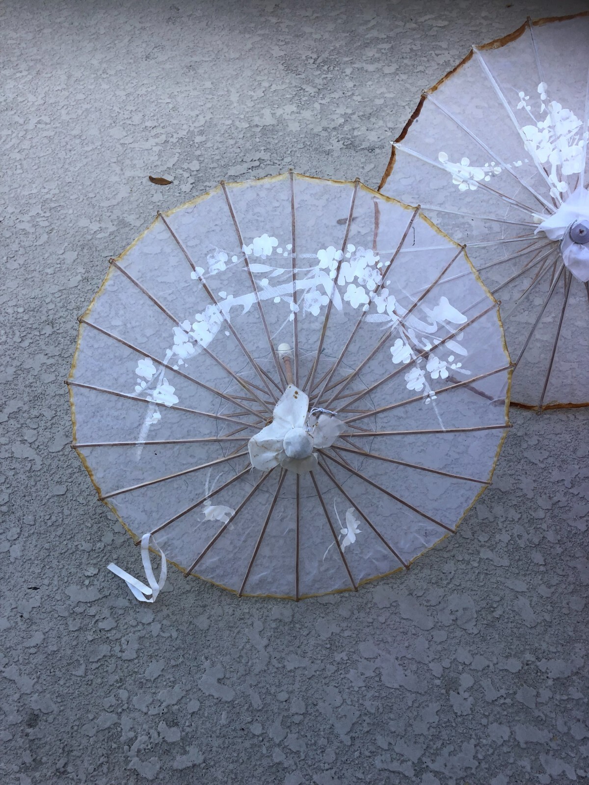 Vintage Chinese 22 Inches Paper / silk Bamboo Umbrella 4 to choose from