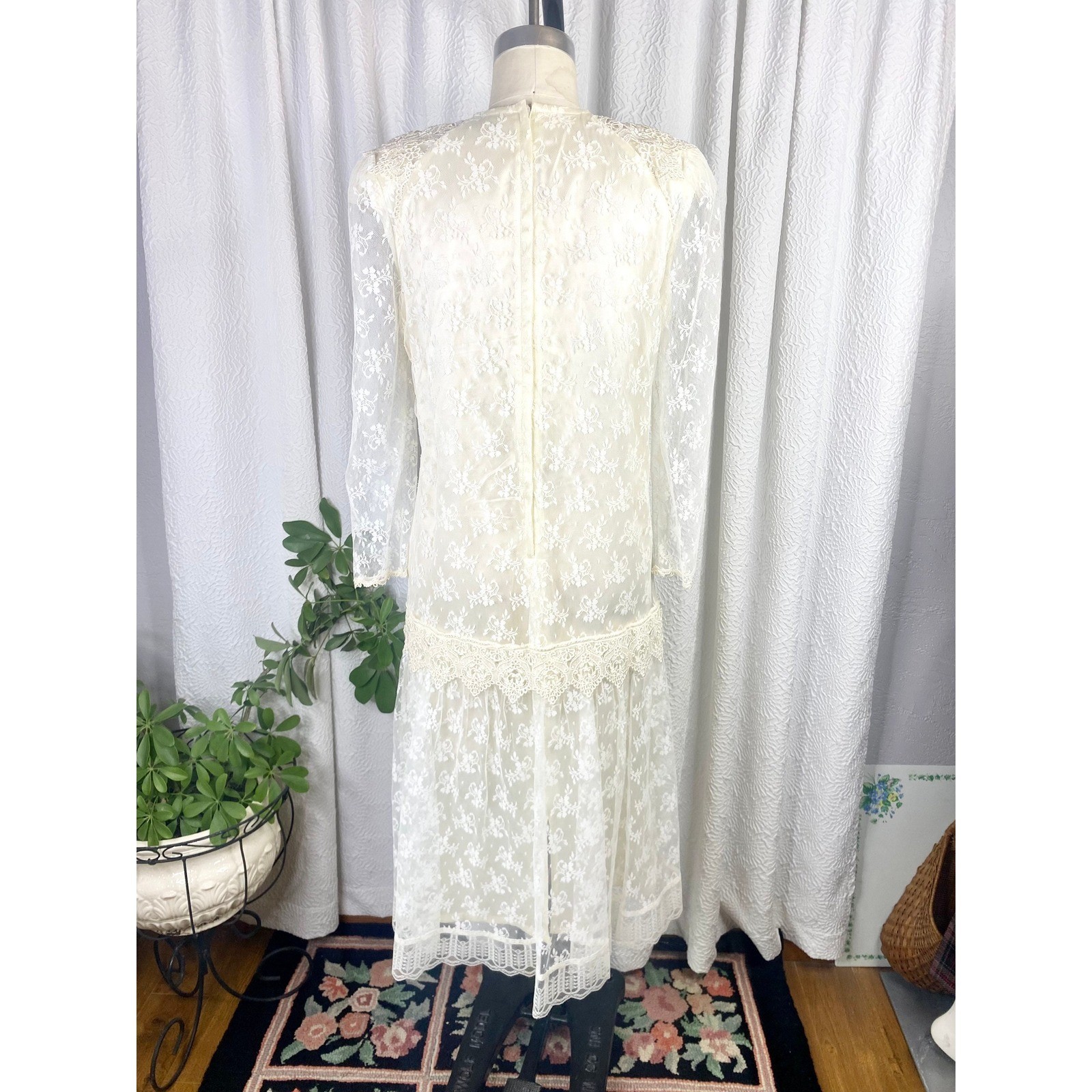 Vintage 1980s White Lace Drop Waist Wedding Dress, Size Medium