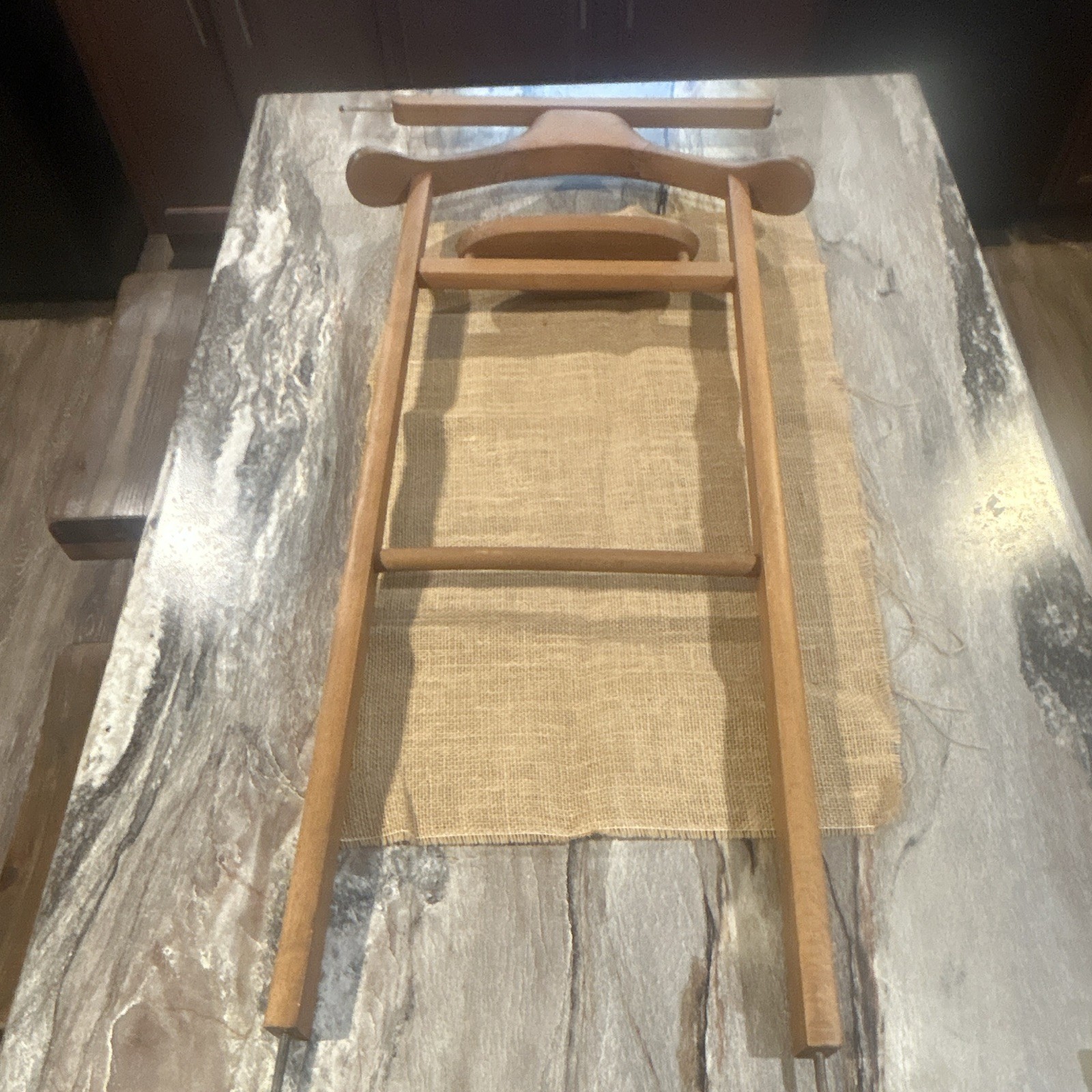 SPQR Made in Italy Wooden Valet Clothes Stand w/ Hanger Top & Tray Brown