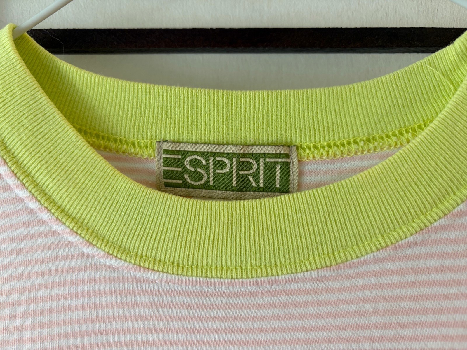 VTG Esprit Teen T-Shirt Logo Pink Striped Lime Trim Med 40 in. Chest Spelled Out