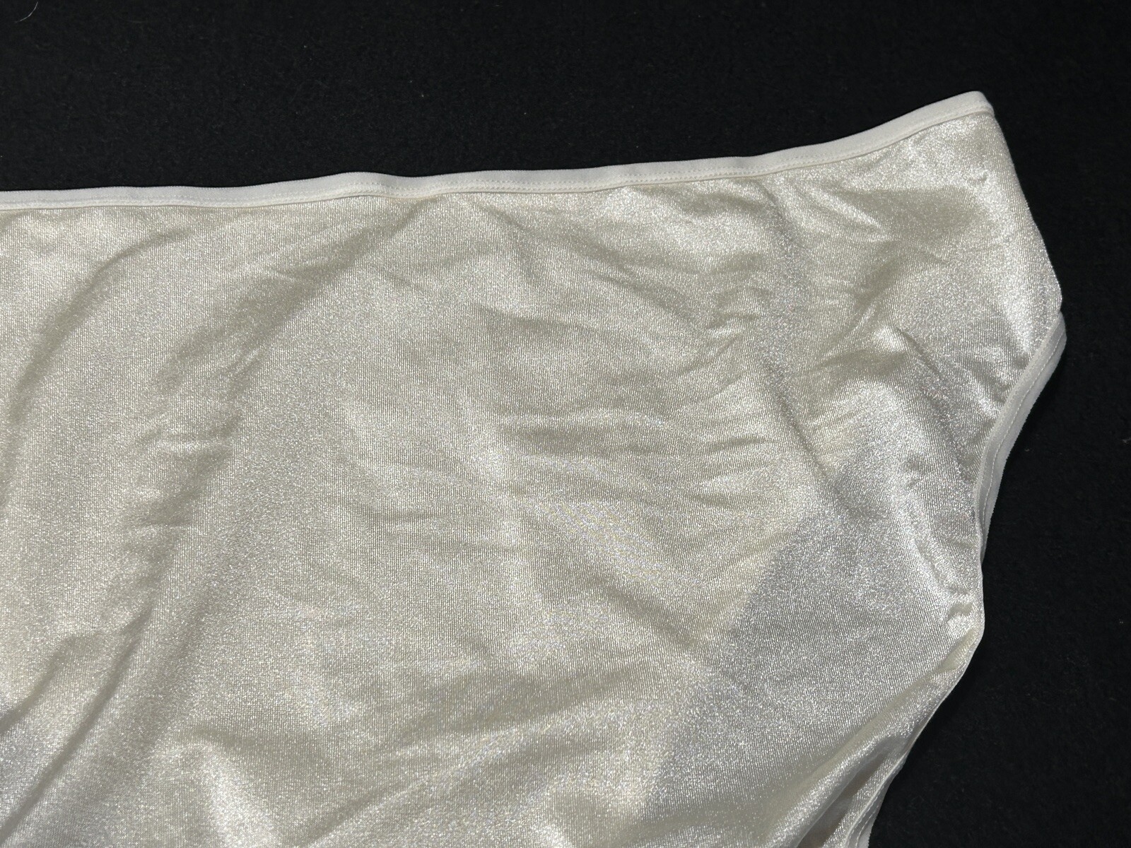 Vtg CACIQUE Second Skin Satin Glossy Hi-Cut 18/20 Ivory Shimmer Panties #194