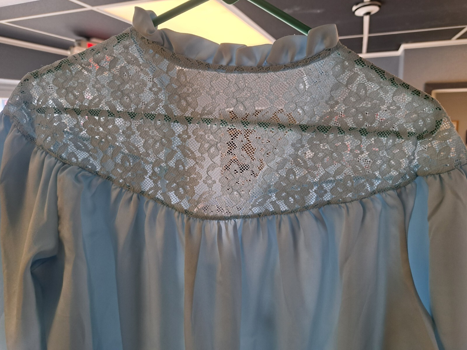 VTG Val Mode Lingerie Shiny Satin OVERSIZED Gown Lace Blue Large Moo Moo (B9.1)
