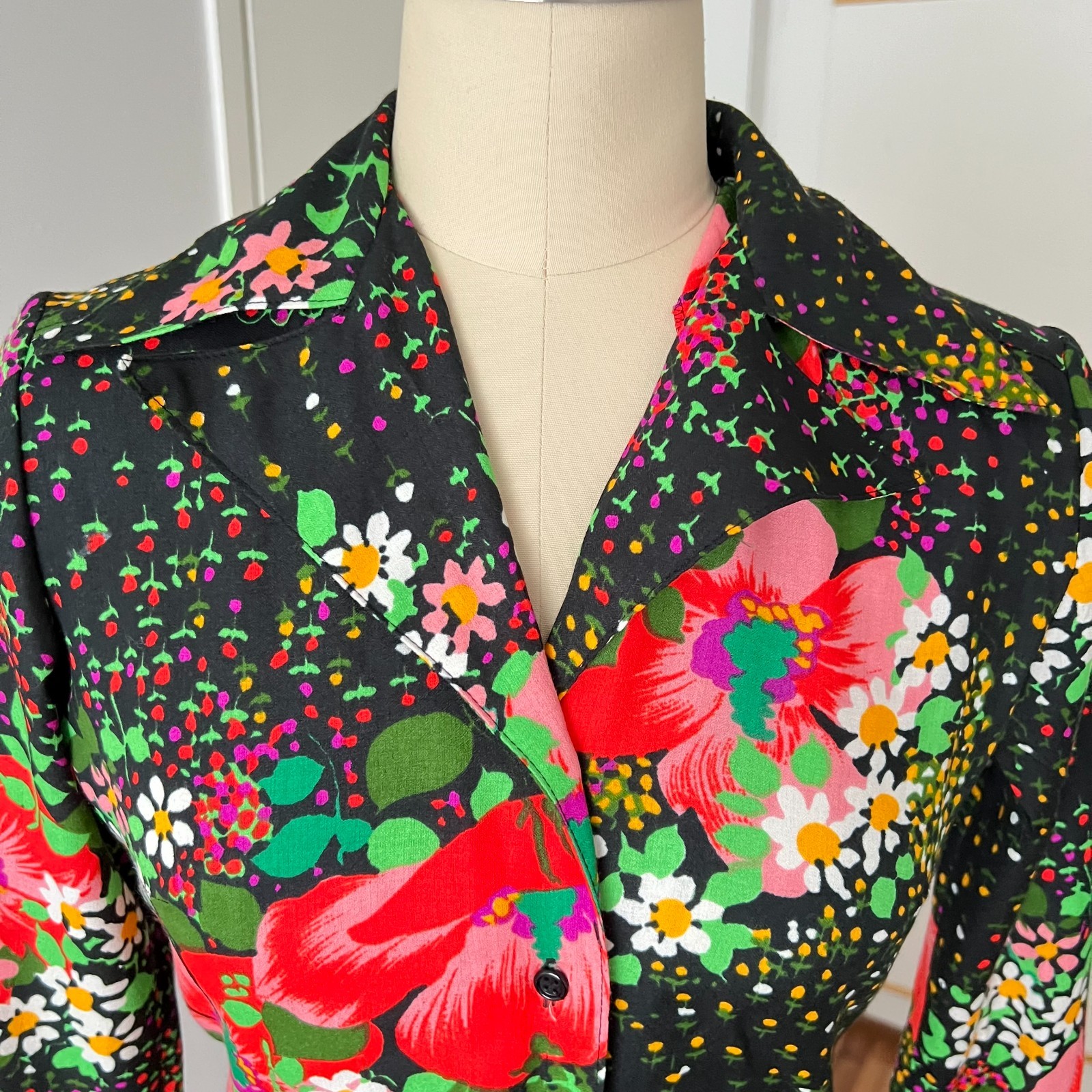 1970s Vintage Button Front Floral Maxi Dress Psychedelic Mod Long Sleeves Boho