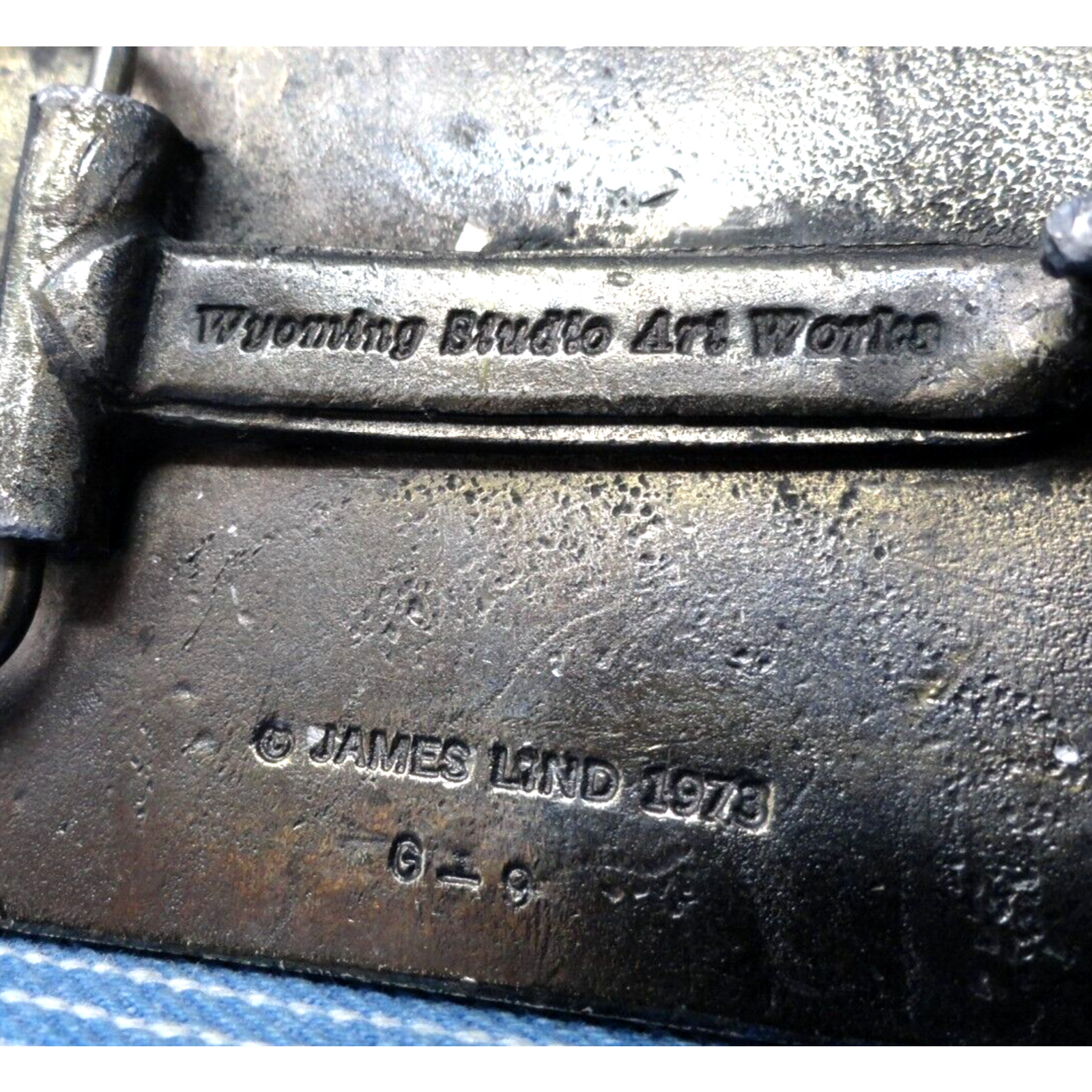 Colt Revolvers 45 Cal Promo Belt Buckle Artist James Lind Vtg 70s WSAW .BMW854