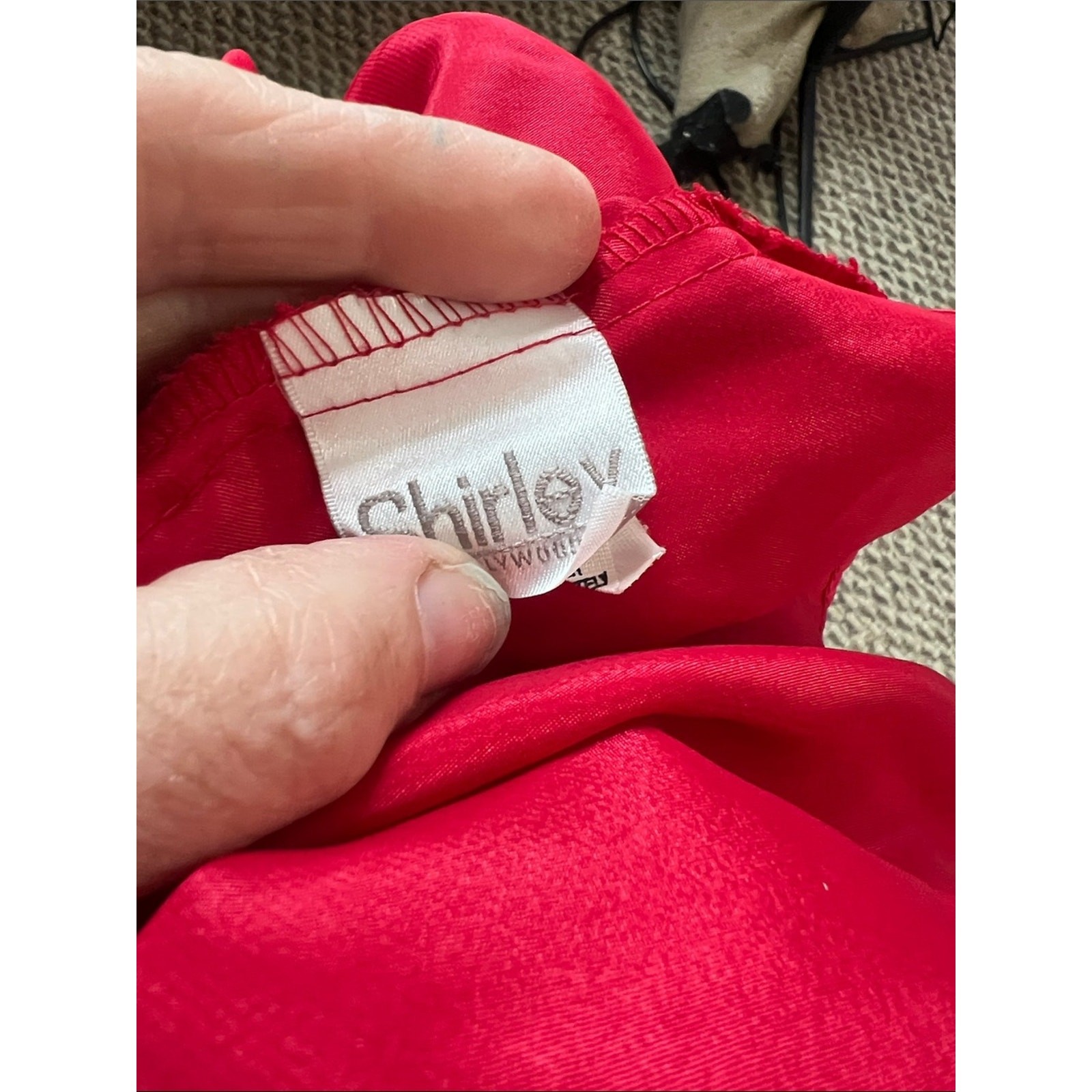 EUC vintage 90s Satin Short Robe – Red Women’s Kimono Wrap