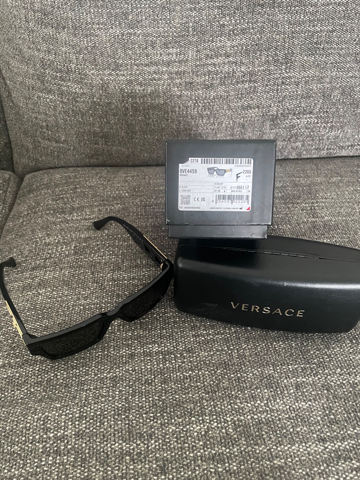 Authentic Versace OVE4459 sunglasses in Black/Dark Grey w/ Original Case