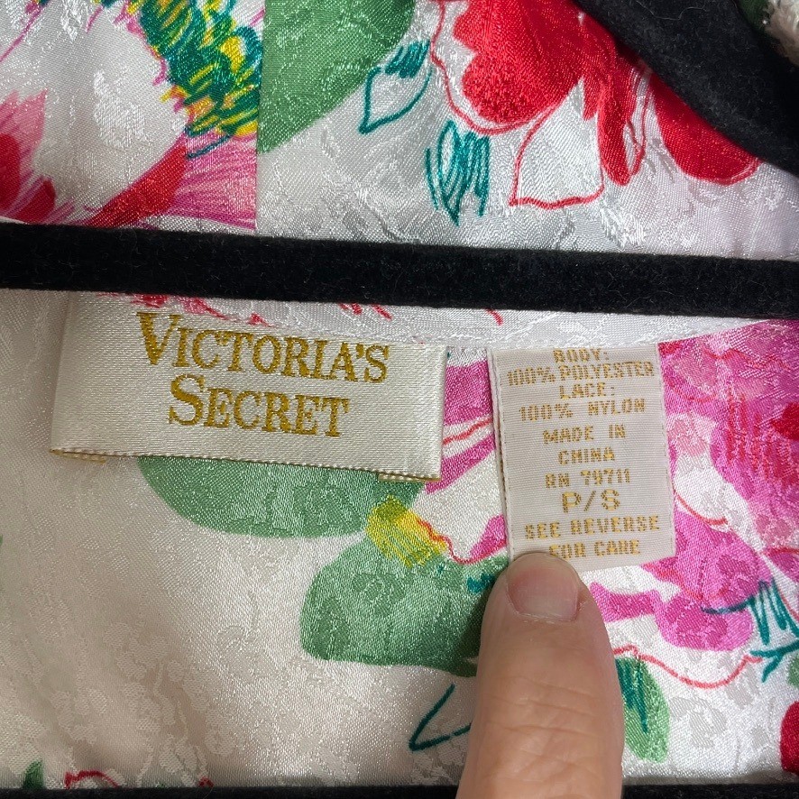 Victoria’s Secret Robe Women P/S White Floral Gold Label Lace Satin Maxi Vintage