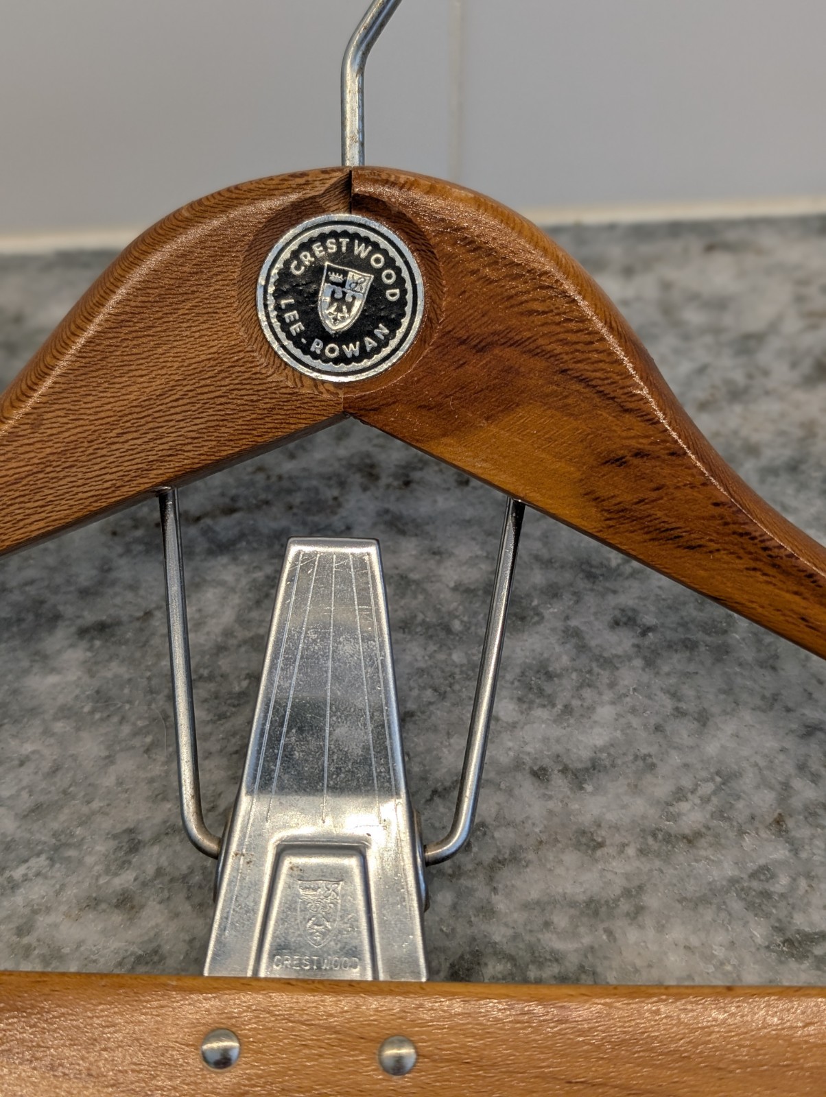 Vintage Hangers Solid Wooden Lee Rowan Wooden 17″ Suit Hanger