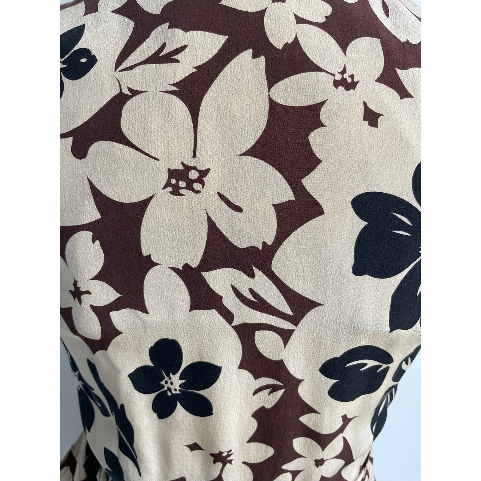 Maggy London 100% Silk Wrap Dress 90s Minimal Floral Sleeveless Knee V Neck 4