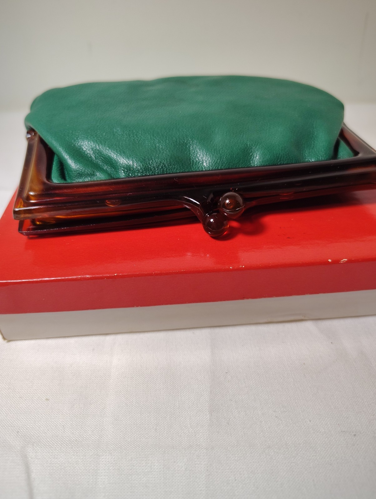 Vintage Italian Green Leather Kiss Lock Coin Purse Lucite Tortoise Clasp