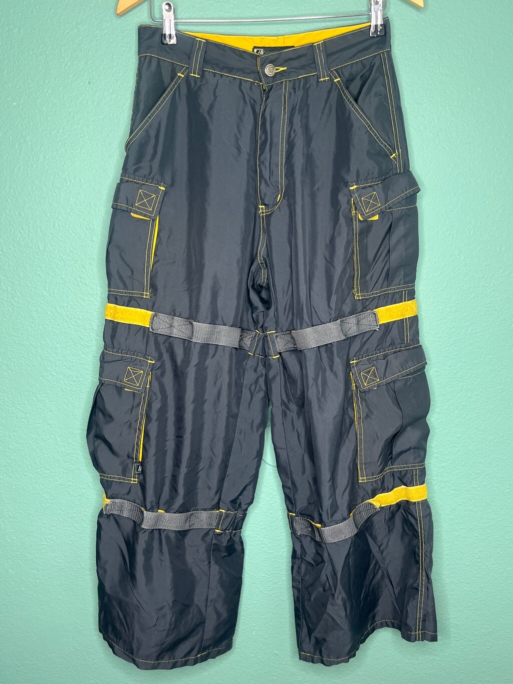 MacGear Wide Leg Cargo Pants 90s Rave Baggy Blue Black Skate Y2K 30 X 32