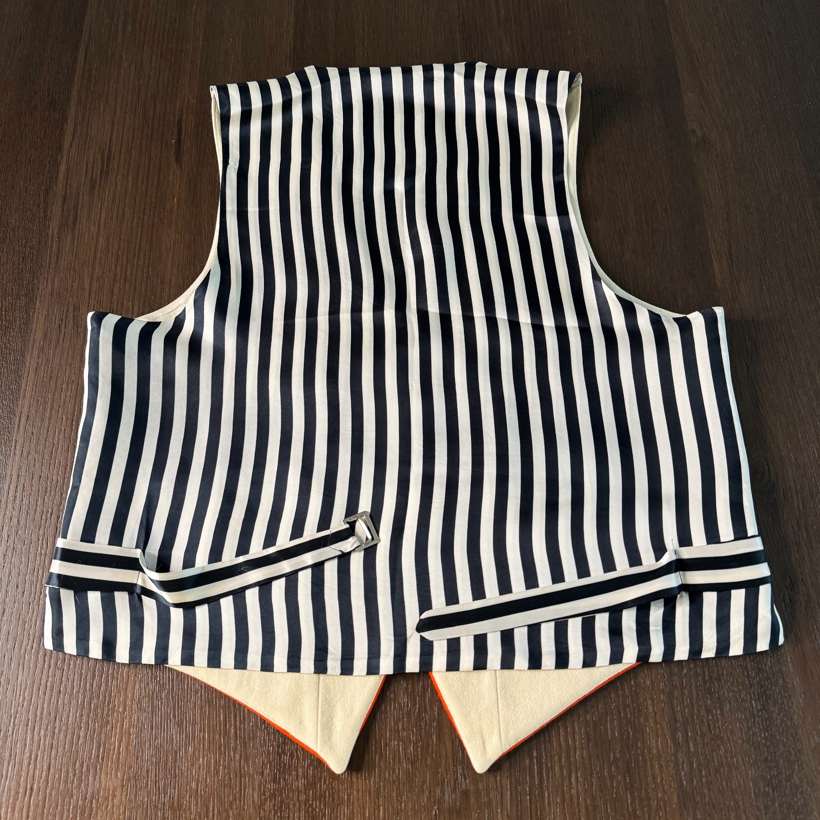 MOSCHINO CHEAP and CHIC wool vest Donald Duck size 50 from F/W 1993/94