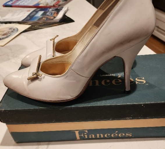 Vintage 1950’s/60’s Fiancee’s Women’s Wedding White Pumps Shoes Size 8C with Box