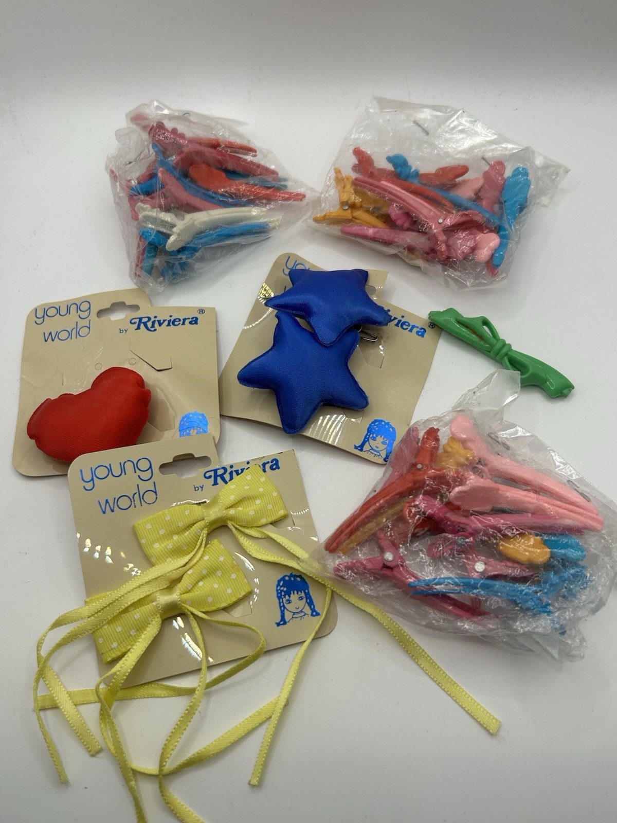 Lot of Vintage Barrettes and Hair Clips Hair Accessories Please See Photos