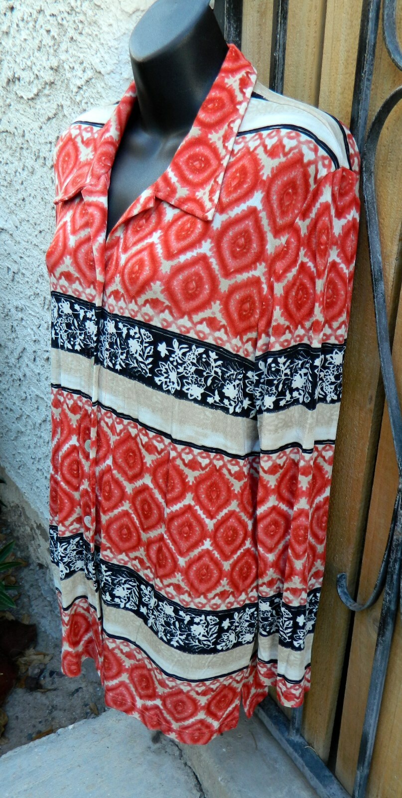 URBAN CHIC BLOUSE BUTTON FRONT TOP SZ M MULTICOLOR ACETATE/SPANDEX BLEND