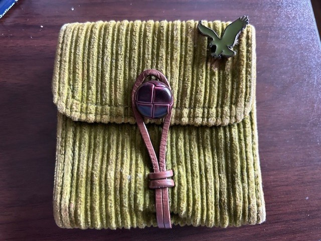 Vintage American Eagle Outfitters Tri-Fold Green Corduroy Wallet Billfold (81)