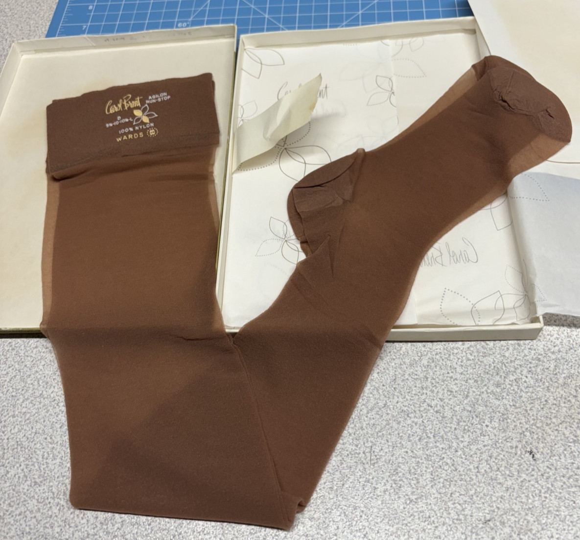 VTG Carol Brent Agilon Support Hosiery 93 Beige Size D 9.5-10.5 Long NOS NIB