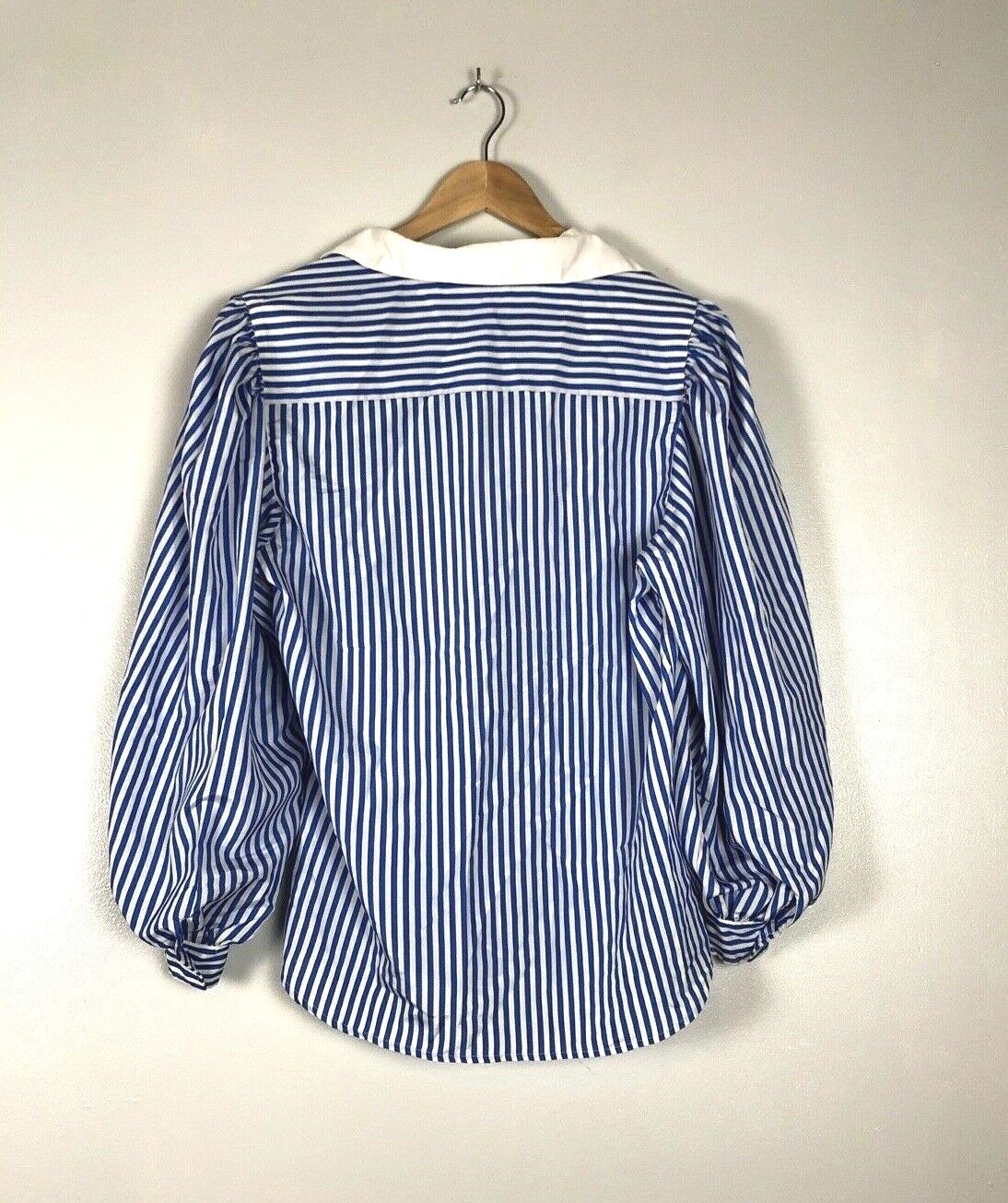 Vintage Hooper Associates Blue And White Striped Button Down Shirt, Size L