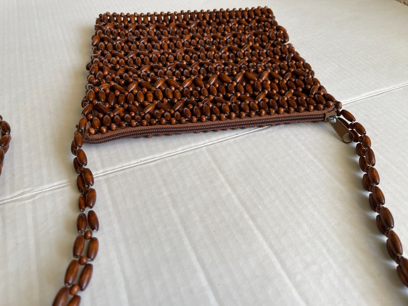 Vintage Scala Wooden Beaded Shoulder Bag Fabric Lining Inner Zip Pocket 9″x9″