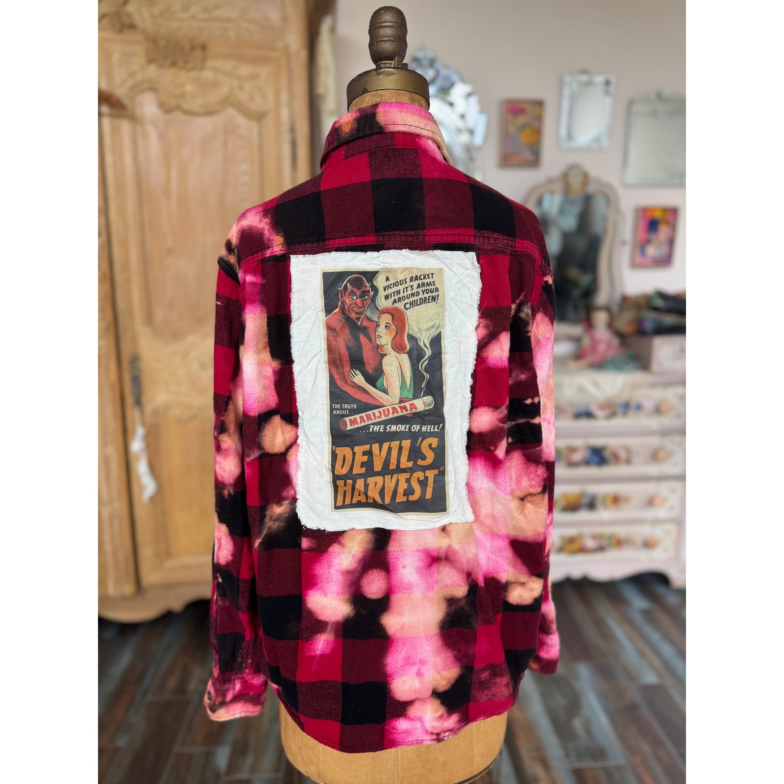 Vintage Marijuana Propaganda Flannel Bleach Dye Devil’s Harvest Shirt Size L