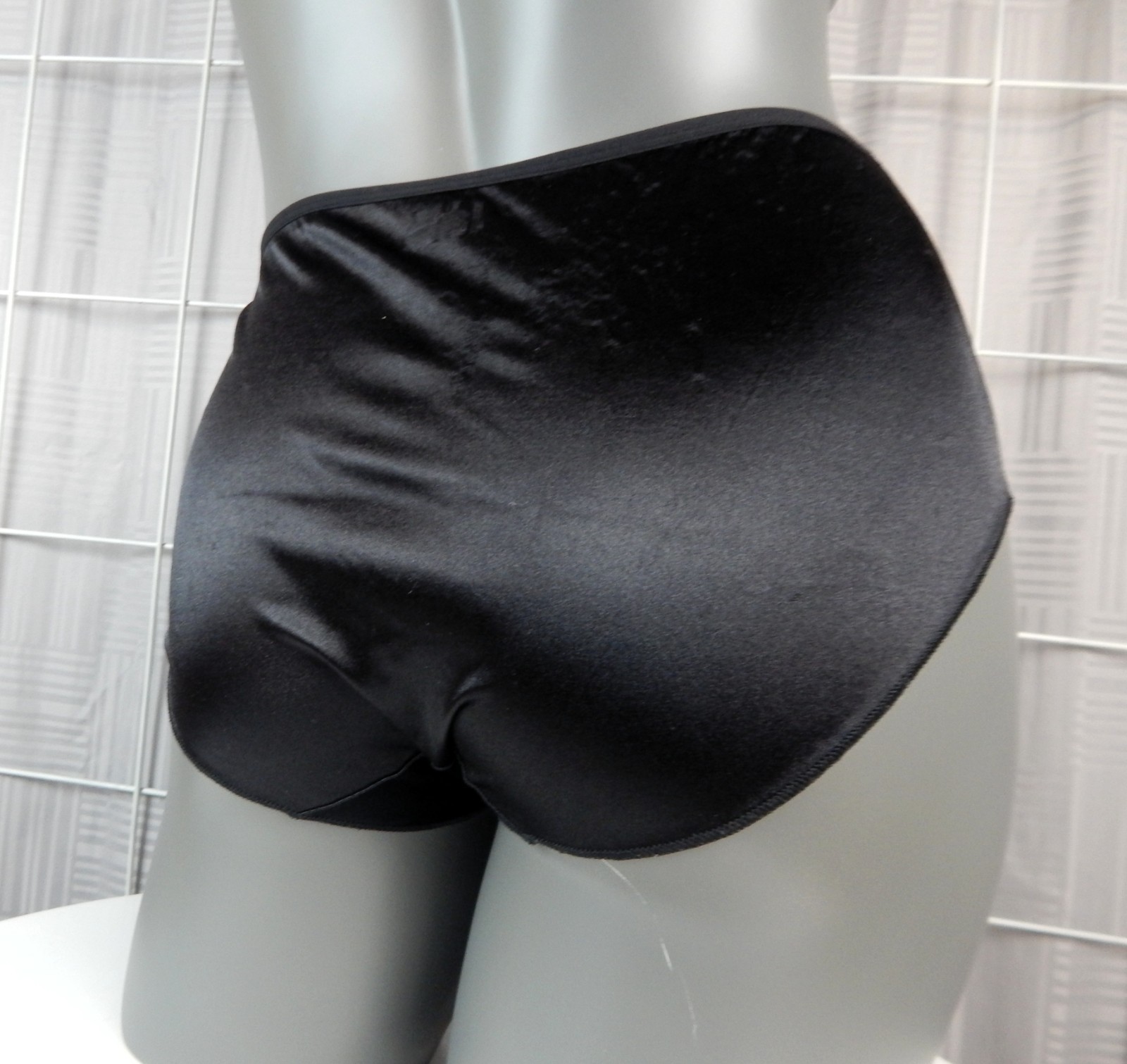 Vintage Hanes Black Second Skin Satin Silky Shiny Hi-Cut Brief Size 9