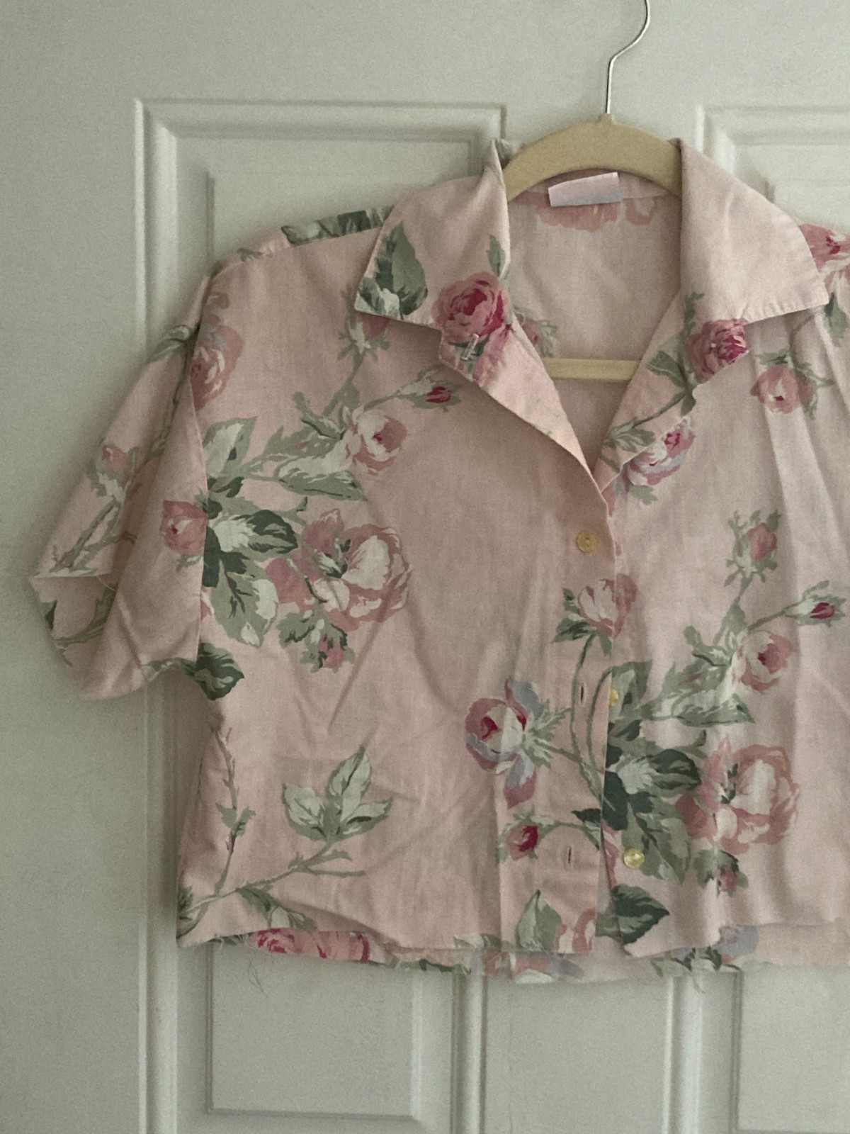 Vintage Avon Fashions Floral Pink Blouse – Cropped – Button Up – 90s – Small