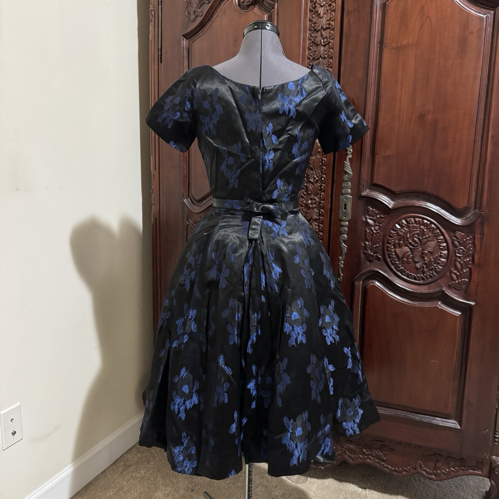 Gorgeous 1950s Vintage Suzy Perette Fit And Flare Black And Blue Party Dress