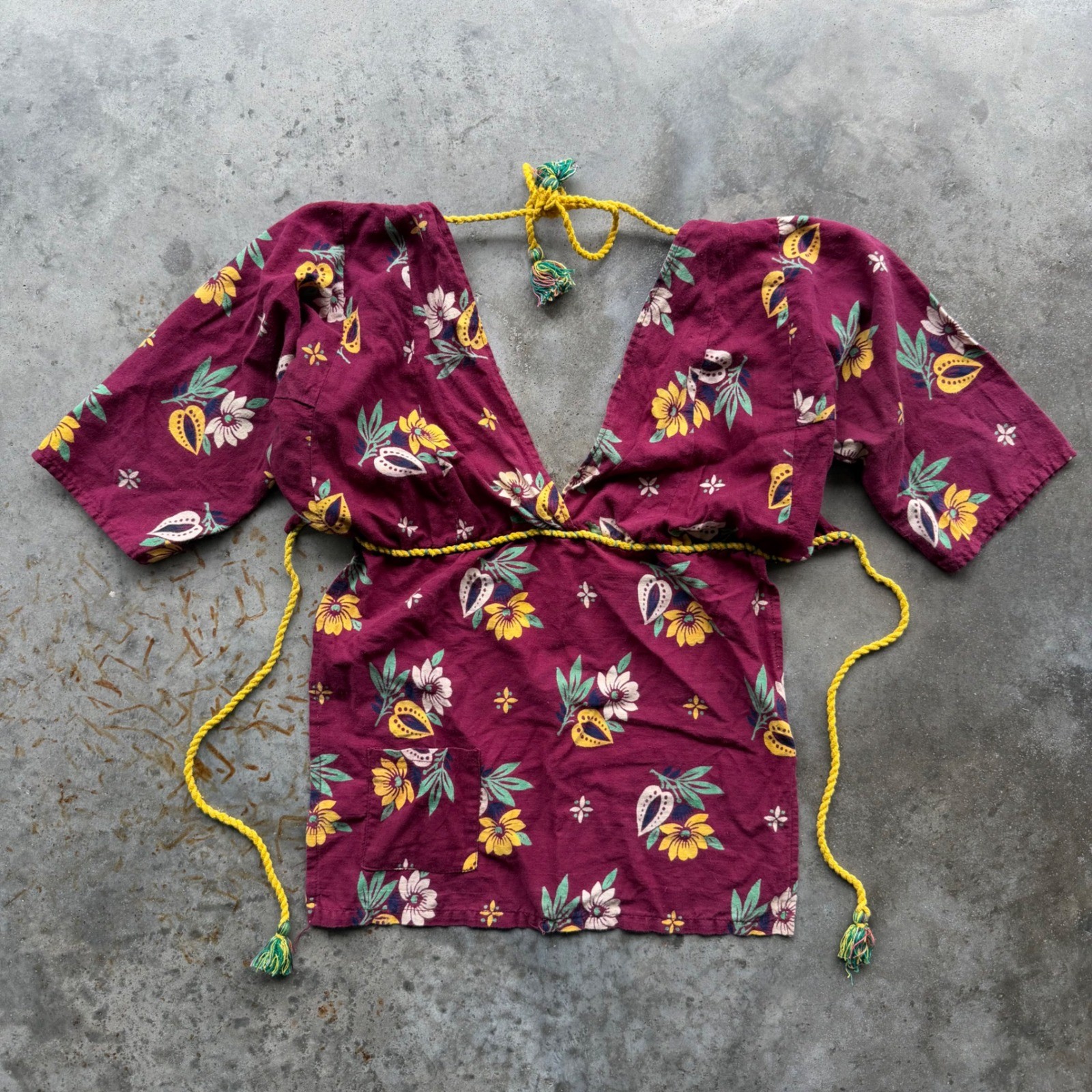 VTG 60s/70s Hippie Floral Cotton Tunic Top Boho Tassel Tie Deep V Neck Small
