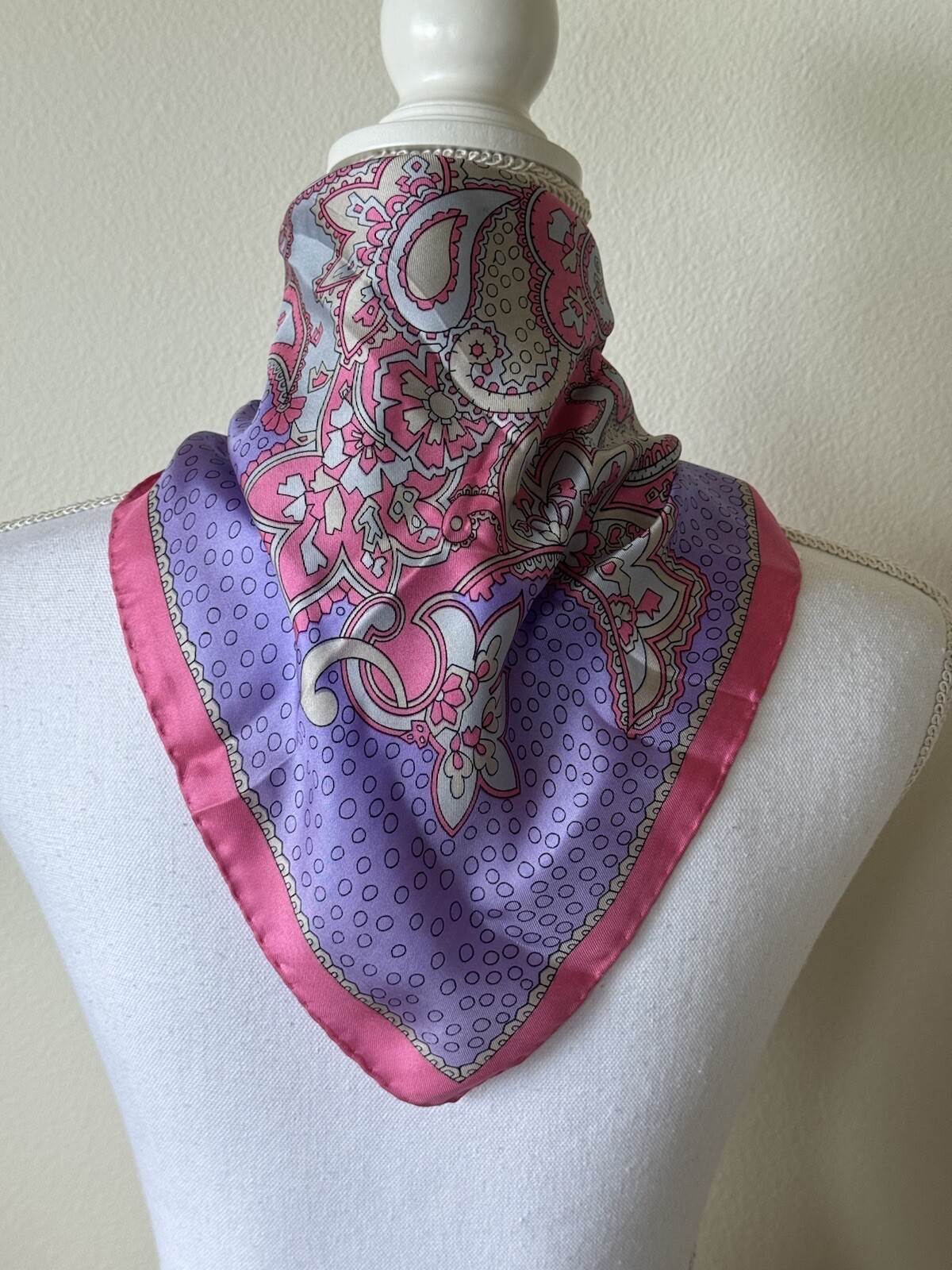Vintage Mid Century Modern 27″ Boho Silk Scarf Pink Purple Paisley square j7