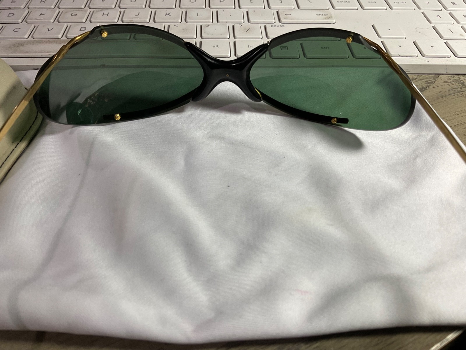 Renauld Of France “The Bikini” Rare Collectible Sunglasses With Case VERY NICE!