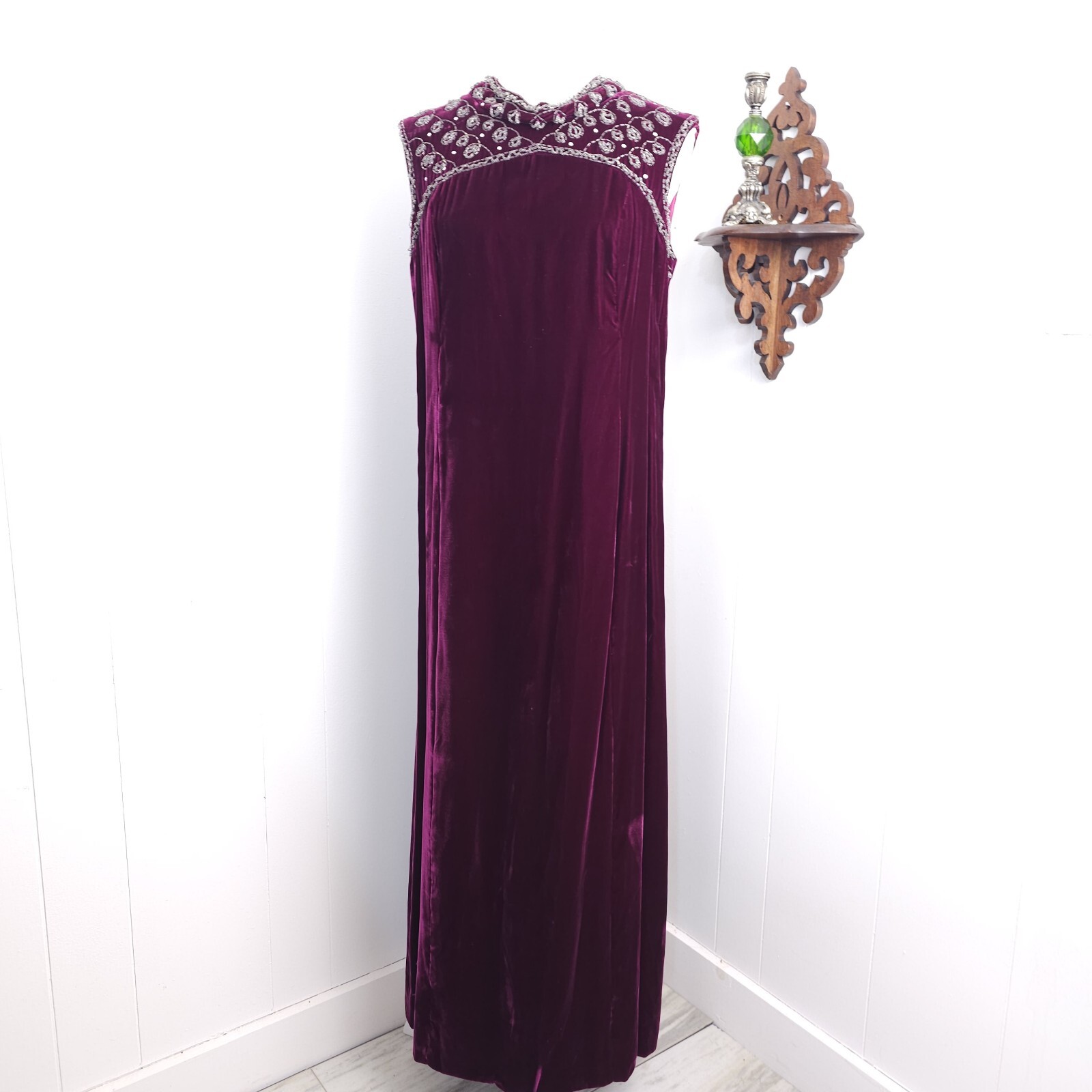 VTG 60s Velvet Goddess Bombshell Party Column Maxi Hostess Dress Purple Beaded